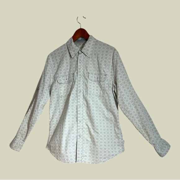 Western-inspired Long Sleeve Button Down Shirt with Cuffs 100% Cotton Size M - Picture 1 of 9